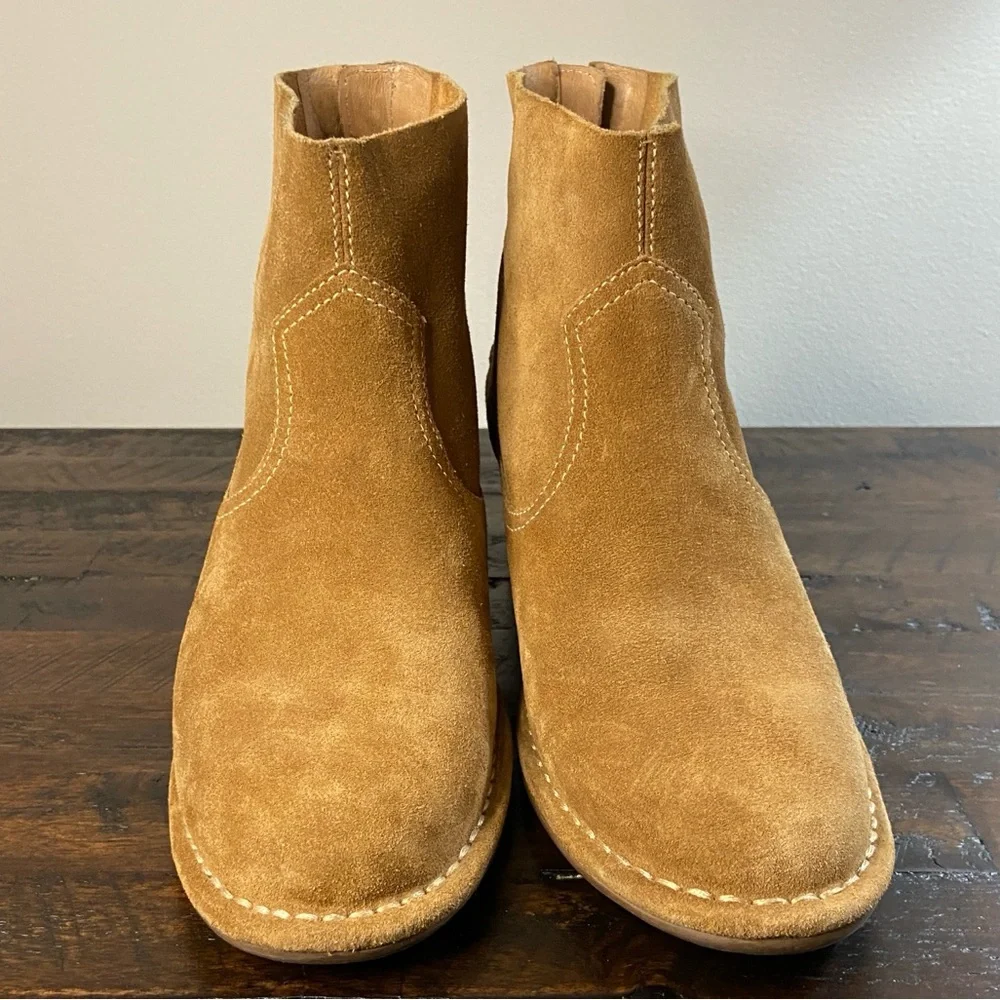 UGG Women's Bandara Suede Ankle Boot Chestnut Size 7